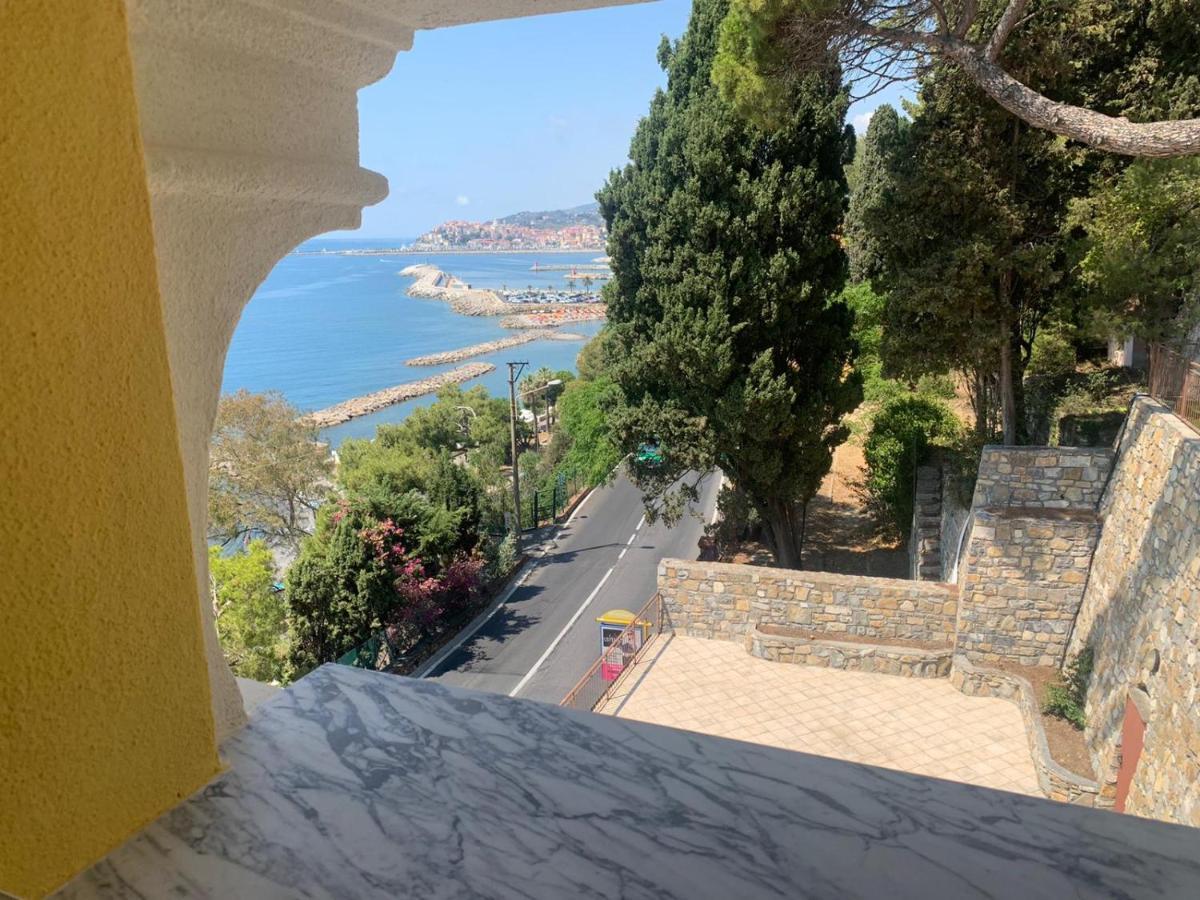 Apartmán La Terrazza Nel Blu Imperia Exteriér fotografie